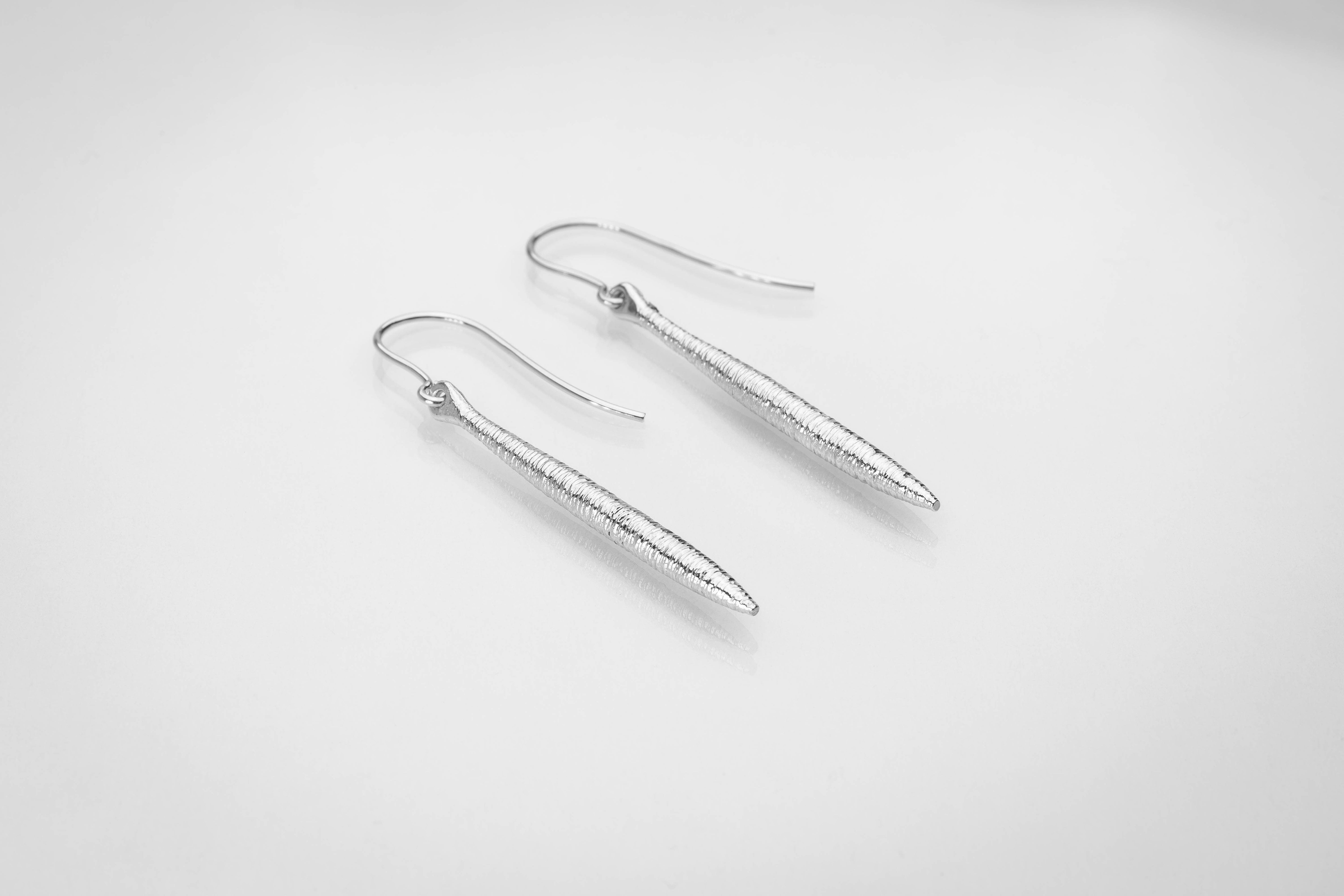 Martina Hamilton Síoda | Sterling Silver Drop Earrings Medium