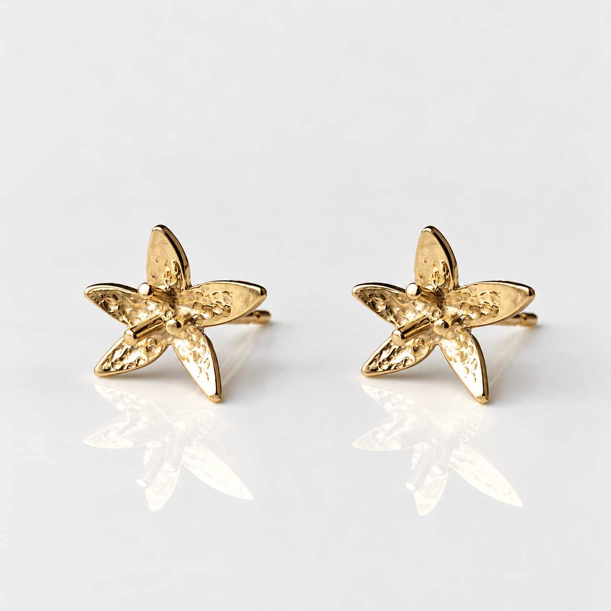 Martina Hamilton Star Flower | 9ct Solid Gold Stud Earrings Petite