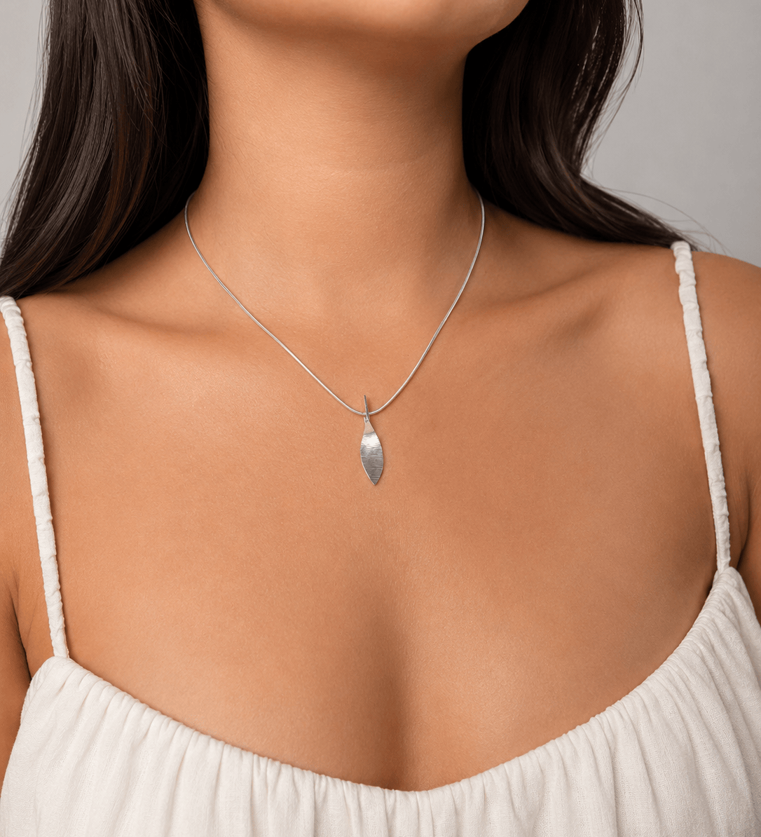 Martina Hamilton Bean Rí | Sterling Silver Pendant Medium