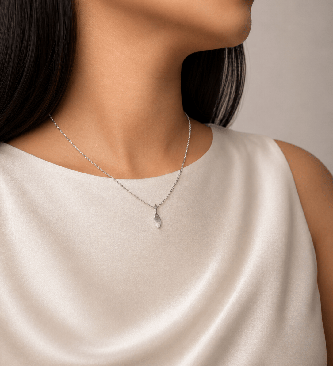 Martina Hamilton Bean Rí | Sterling Silver Pendant Petite