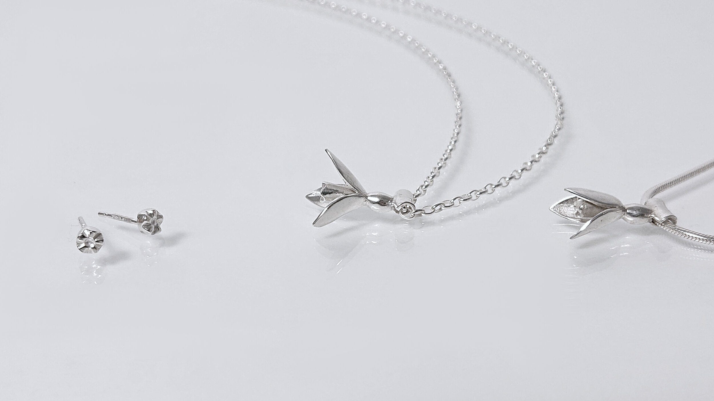 Martina Hamilton Bell Snowdrop | Sterling Silver Pendant