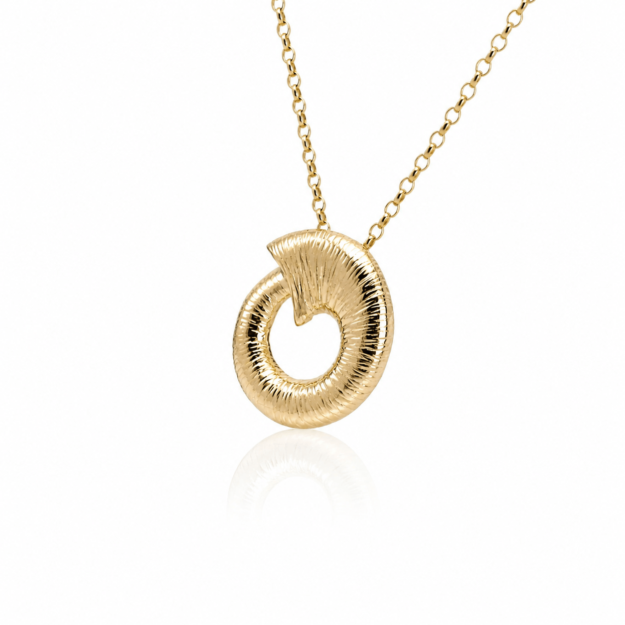 Martina Hamilton Croí Sliogán | 9ct Solid Gold Pendant Large