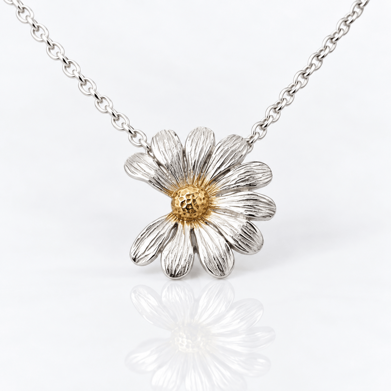 Martina Hamilton Daisy | Sterling Silver and 22ct Gold Plated Pendant