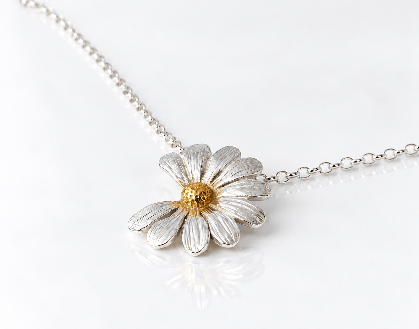Martina Hamilton Daisy | Sterling Silver and 22ct Gold Plated Pendant