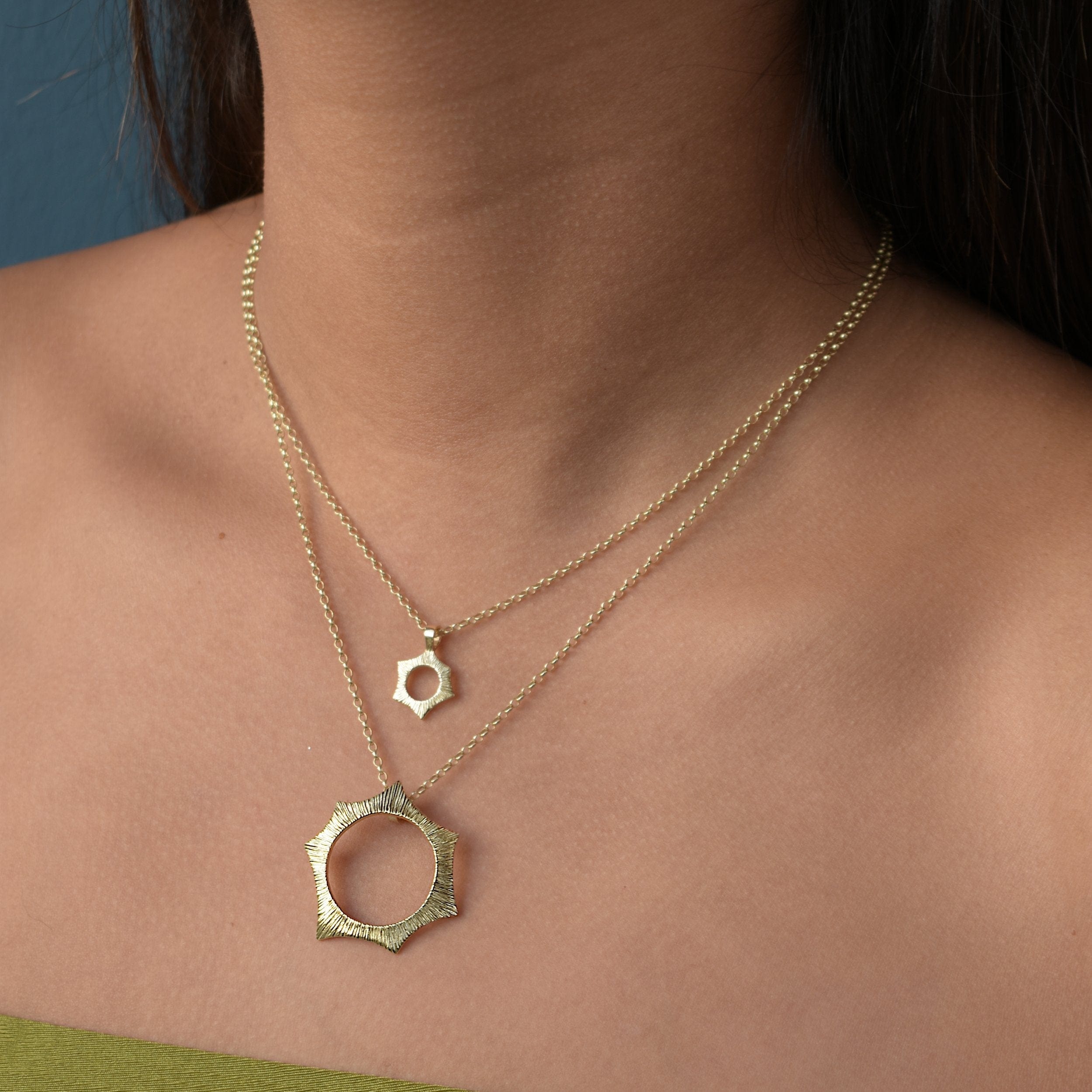 Martina Hamilton Ériu | 9ct Solid Gold Pendant Large