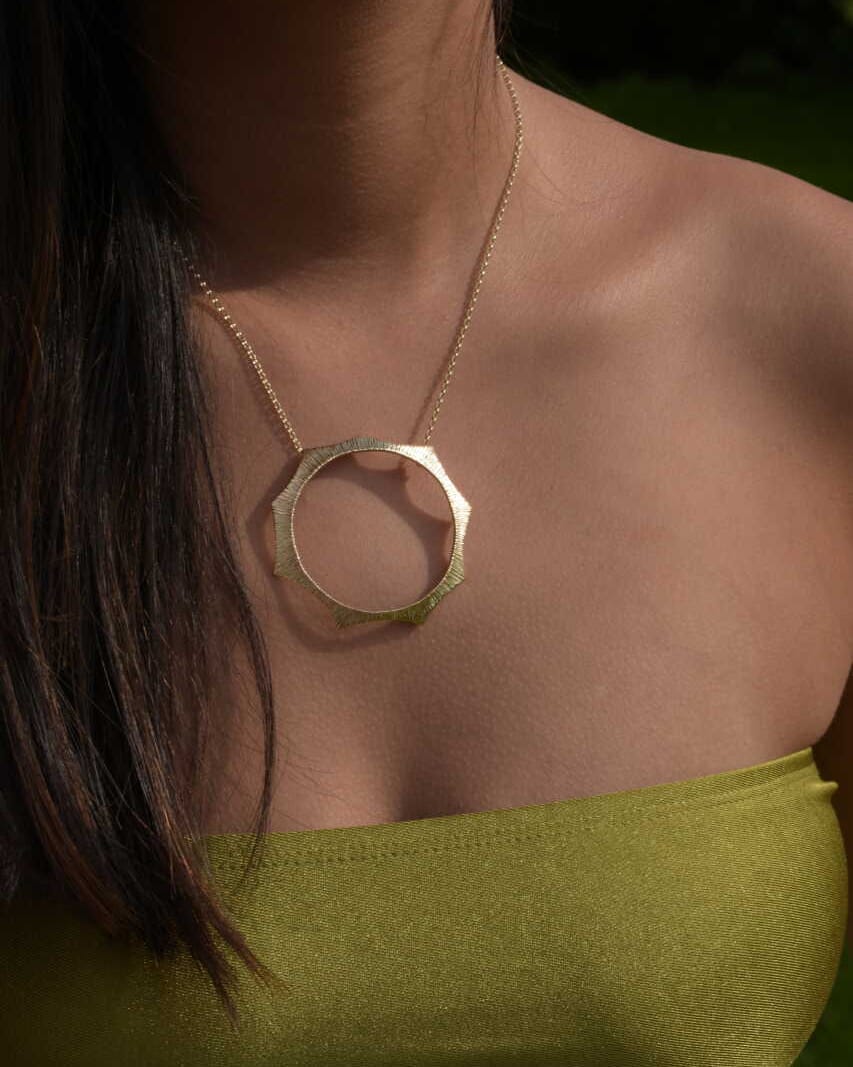 Martina Hamilton Ériu | 9ct Solid Gold Pendant Signature