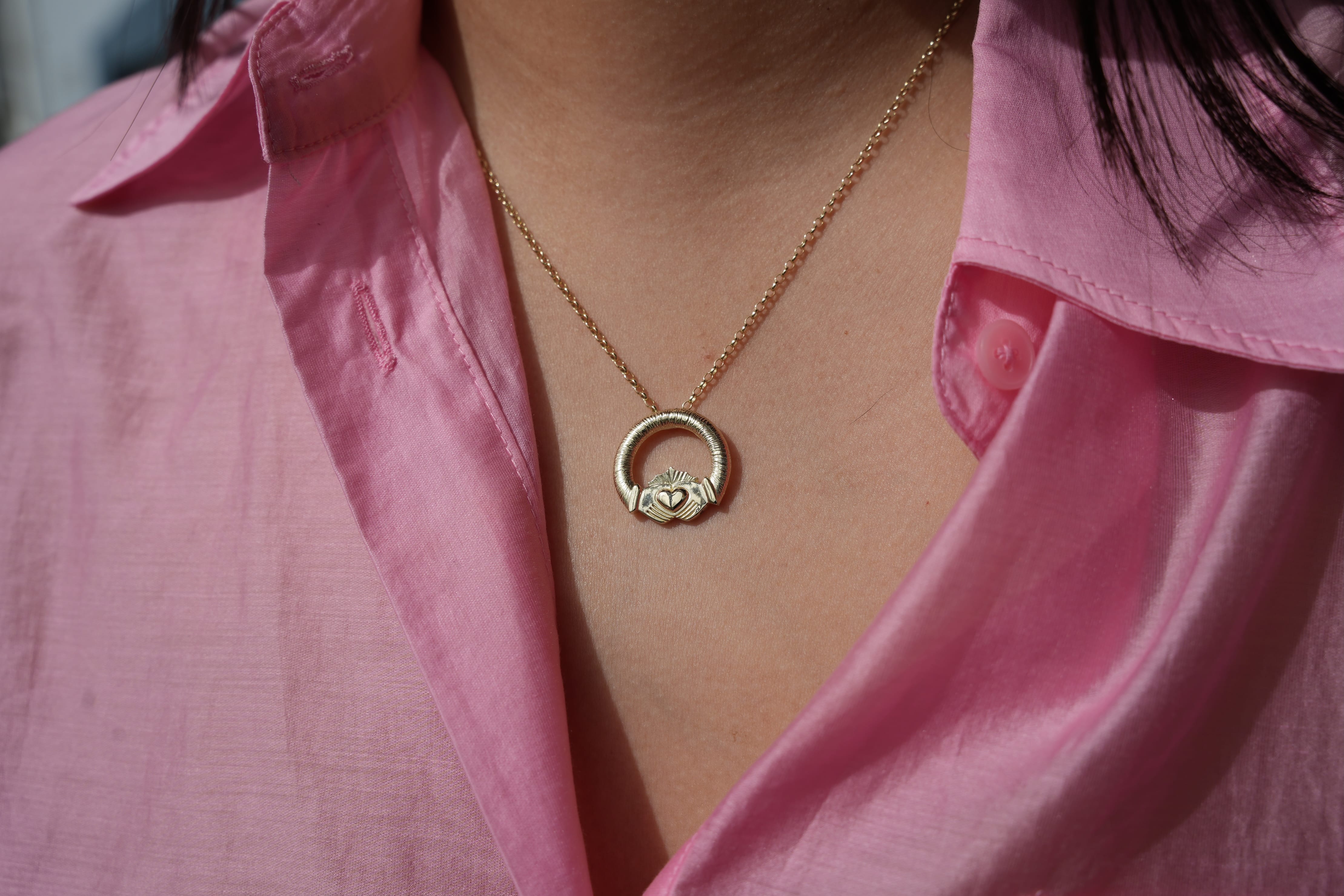 Martina Hamilton Ériu | Claddagh Necklace Solid 9ct Gold