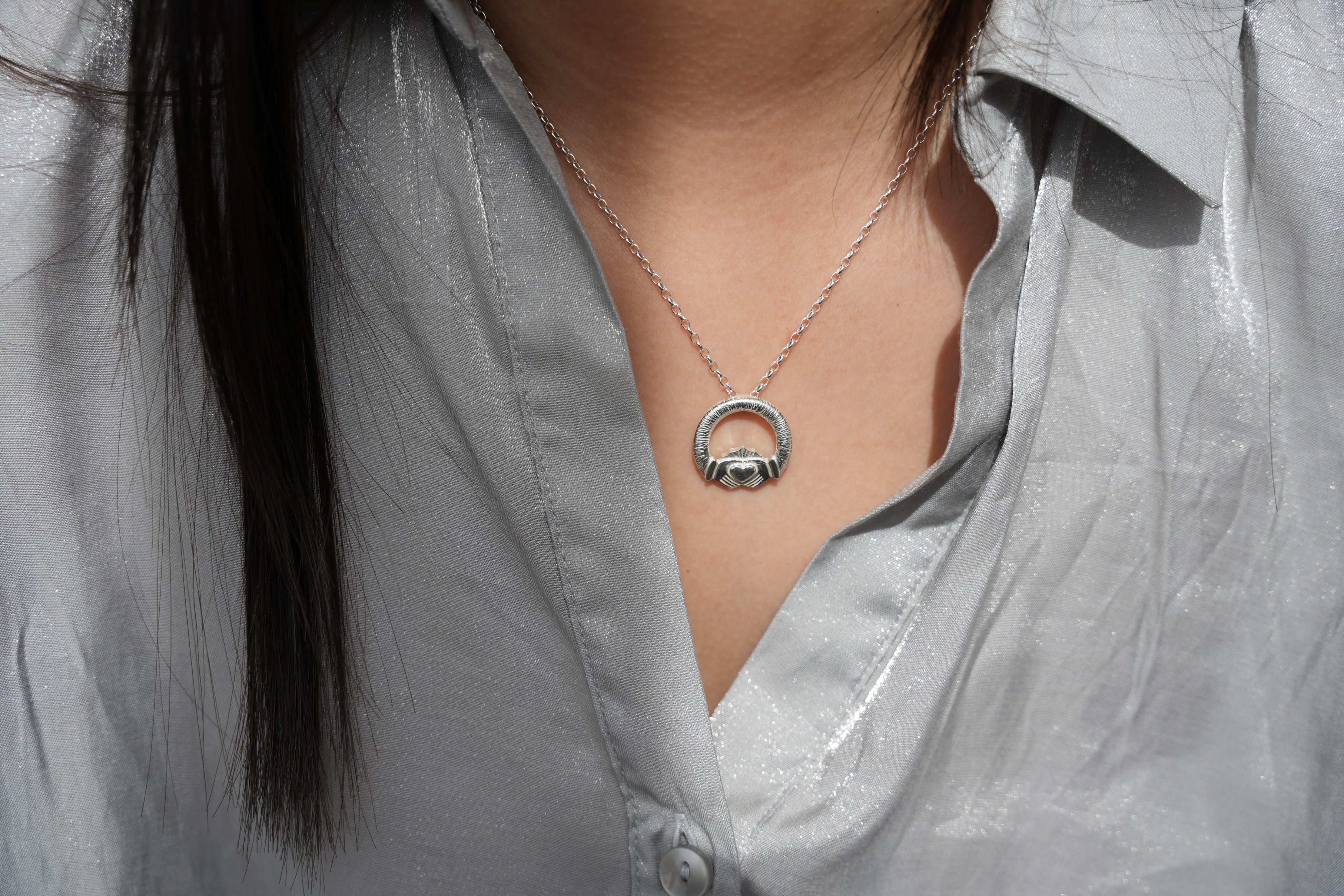 Martina Hamilton Ériu Claddagh Necklace Sterling Silver