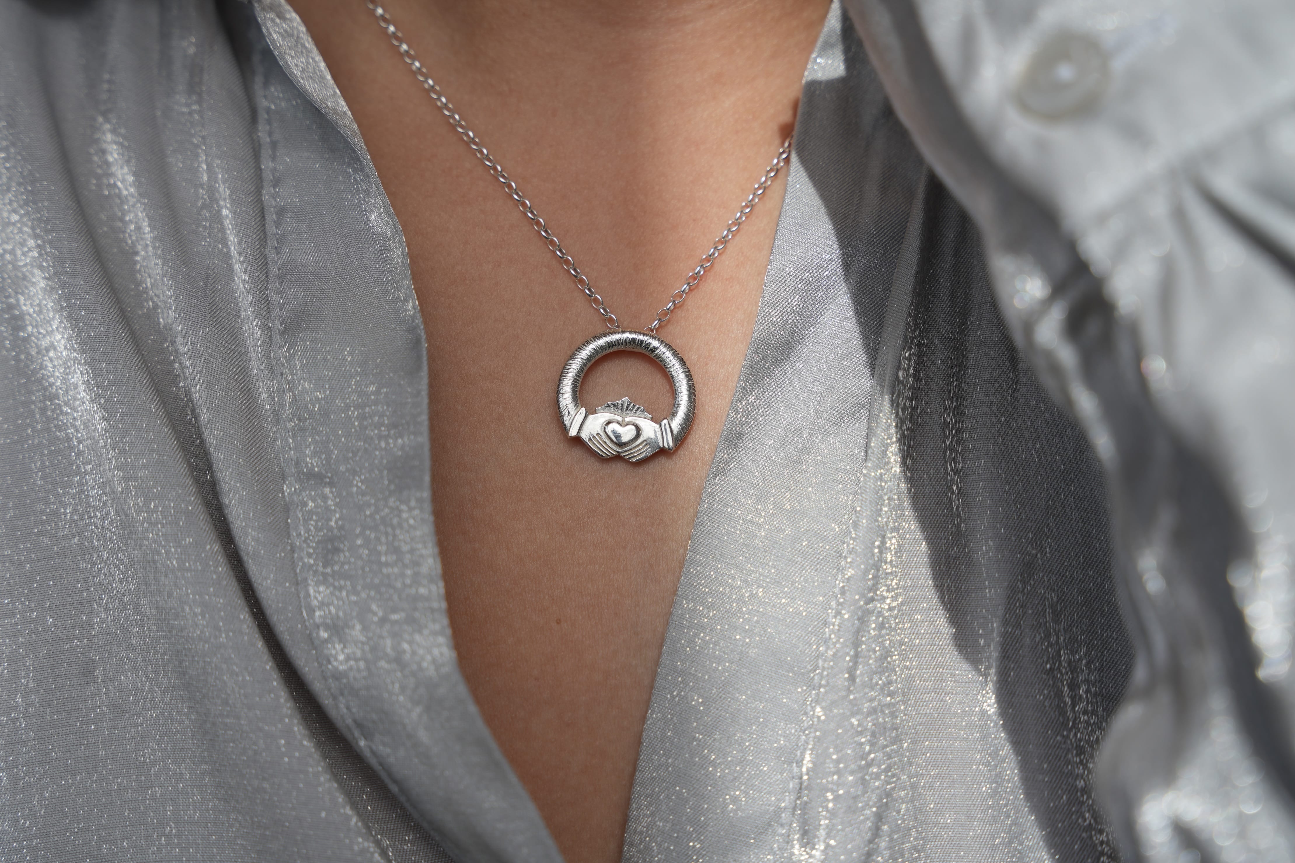 Martina Hamilton Ériu Claddagh Necklace Sterling Silver