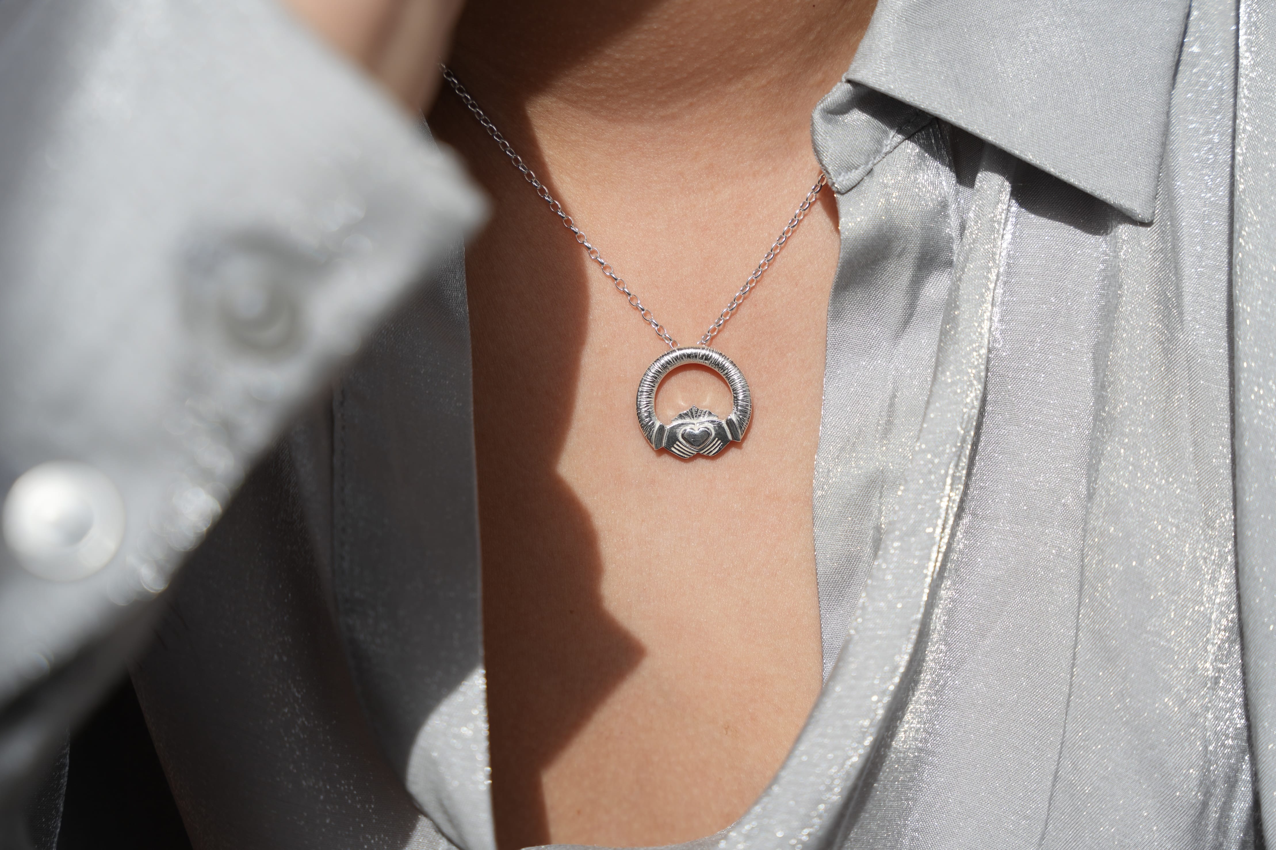 Martina Hamilton Ériu Claddagh Necklace Sterling Silver