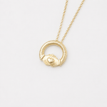 Martina Hamilton Ériu | Claddagh Solid 9ct Gold Pendant