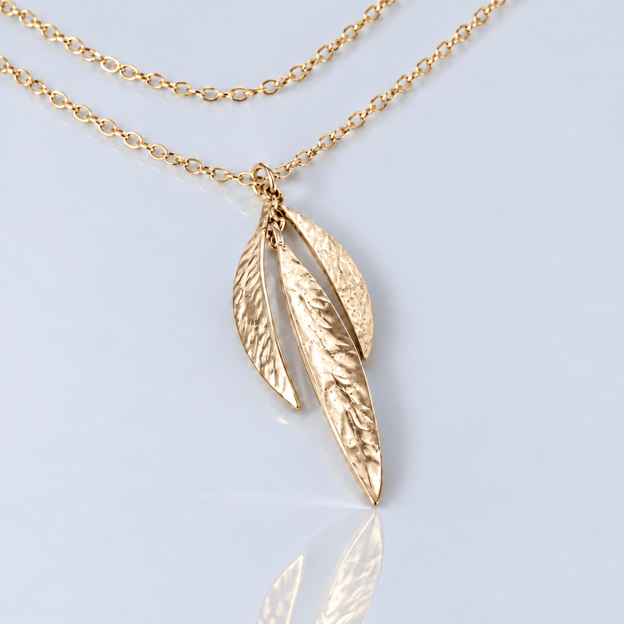 Martina Hamilton Fiadh | 9ct Solid Gold Cluster Pendant Medium