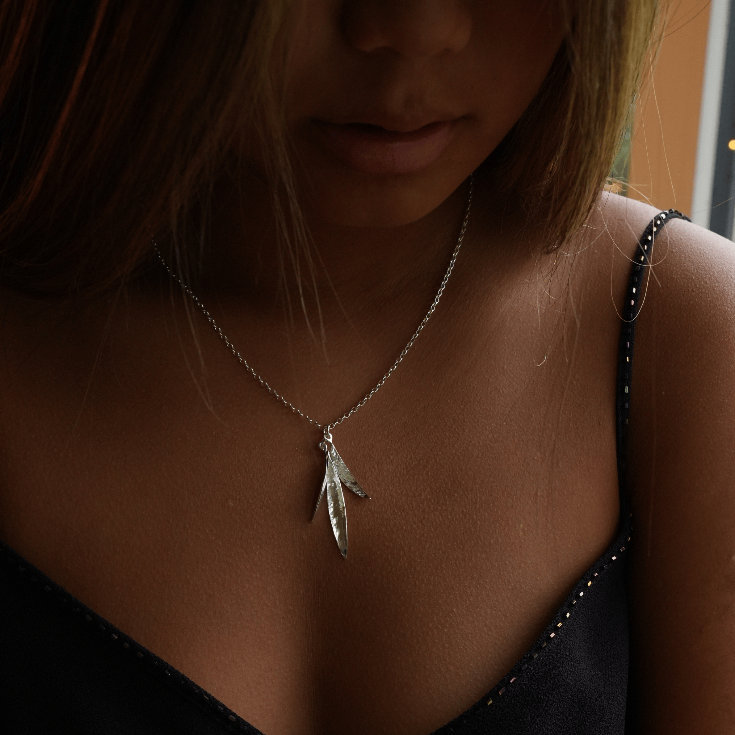 Martina Hamilton Fiadh | 9ct Solid Gold Cluster Pendant Medium