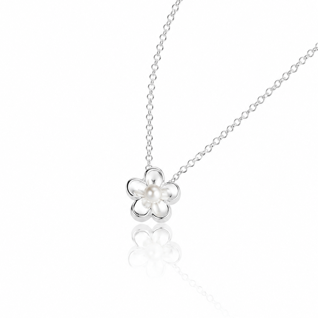 Martina Hamilton Forget Me Not | Sterling Silver and Pearl Pendant Medium