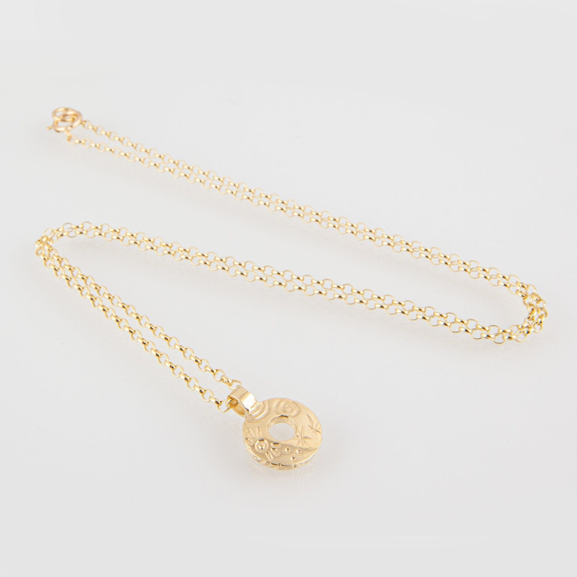 Martina Hamilton Heaven | 9ct Solid Gold Circle Pendant Small