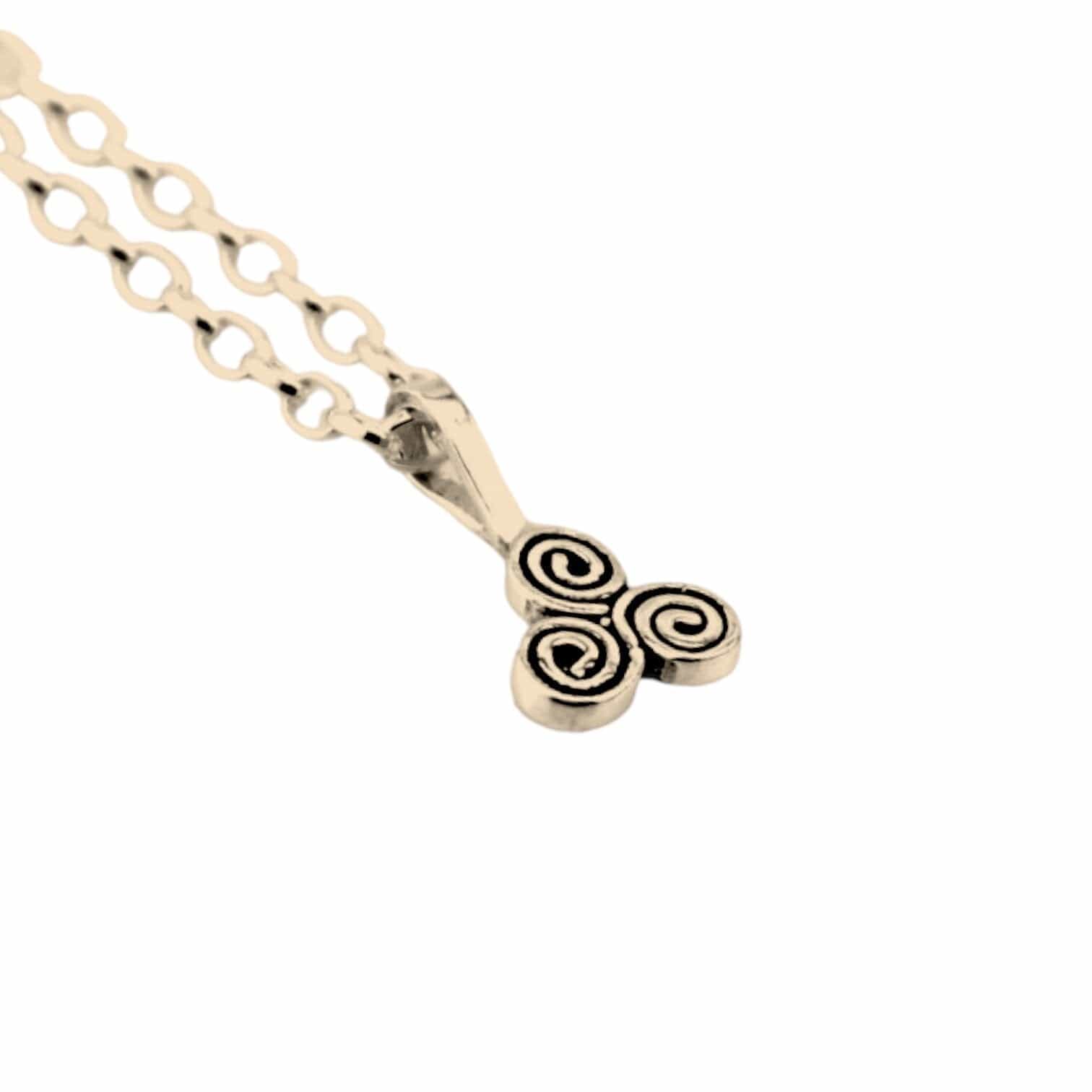 Martina Hamilton Newgrange | 9ct Solid Gold Pendant Petite