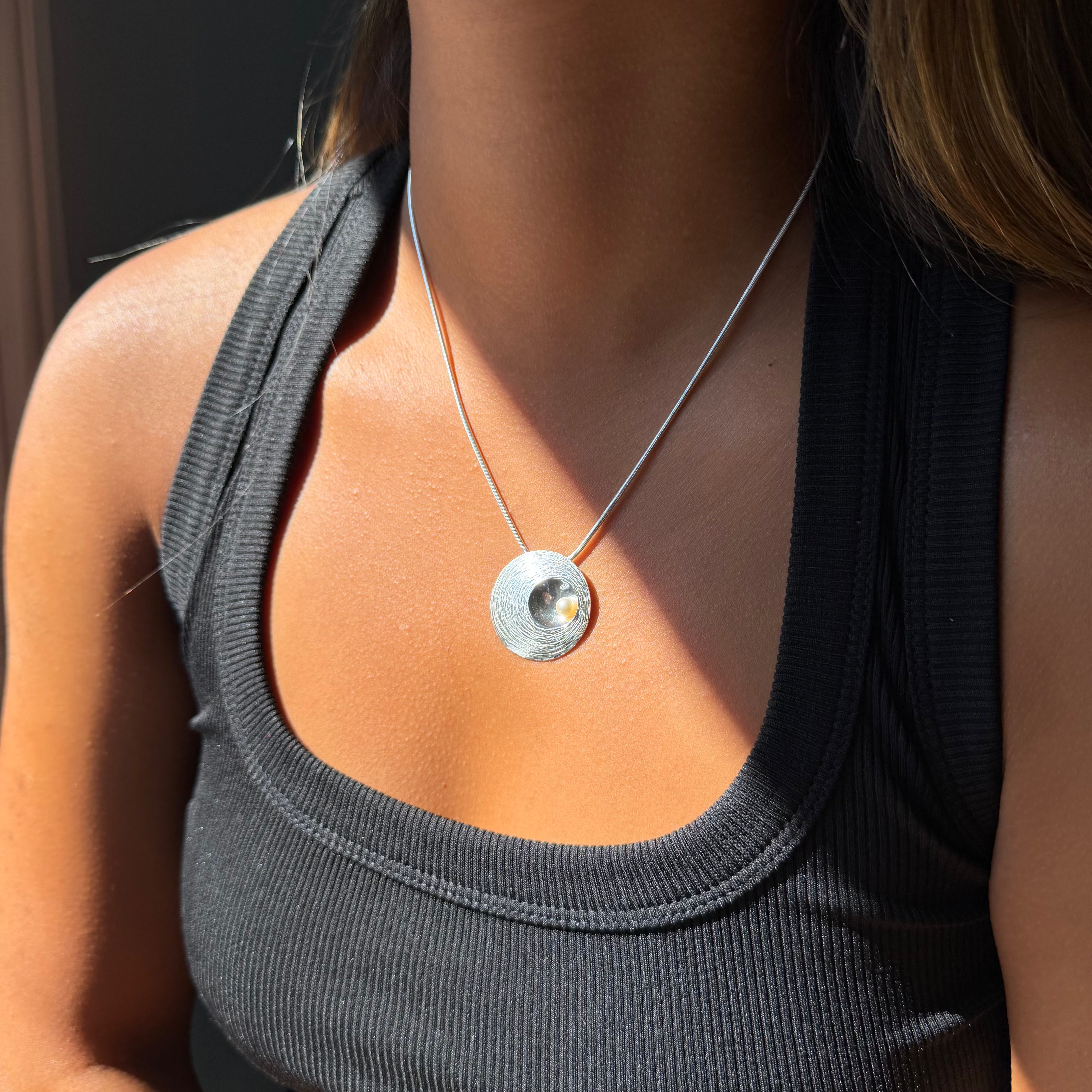Martina Hamilton Oyster Pearl | Sterling Silver and Pearl Pendant Large