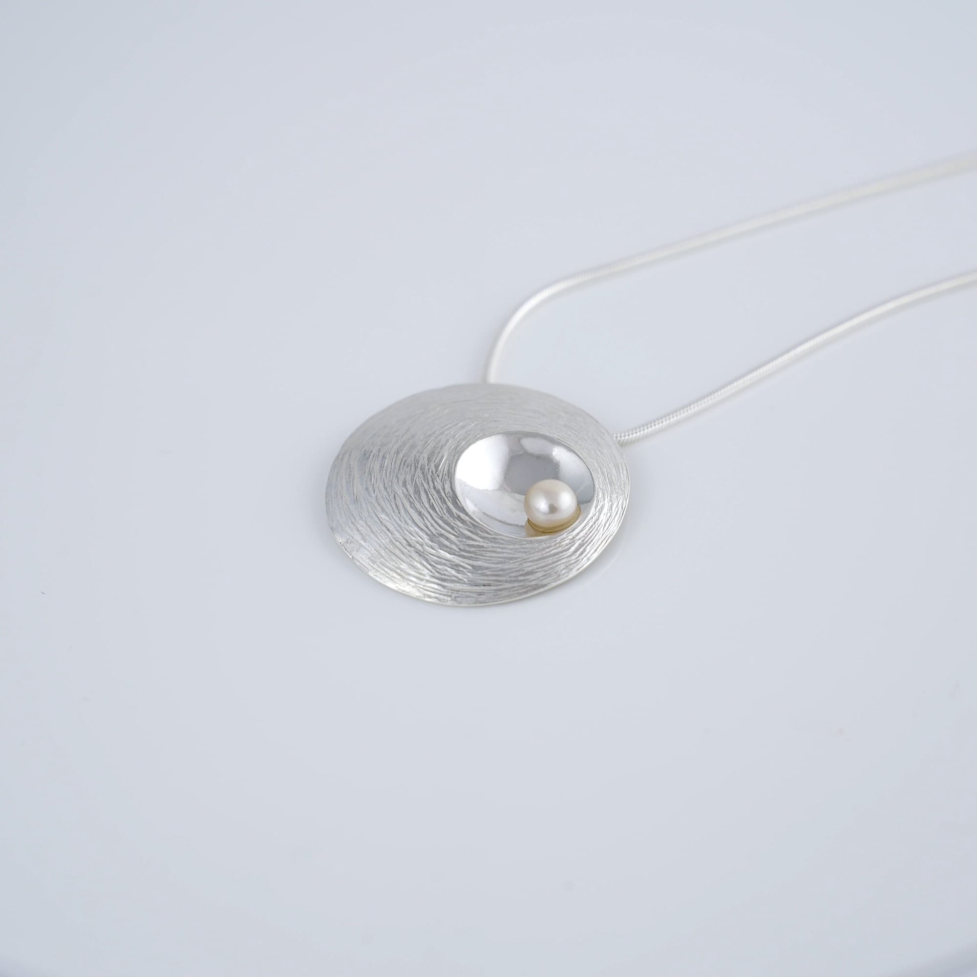 Martina Hamilton Oyster Pearl | Sterling Silver and Pearl Pendant Large