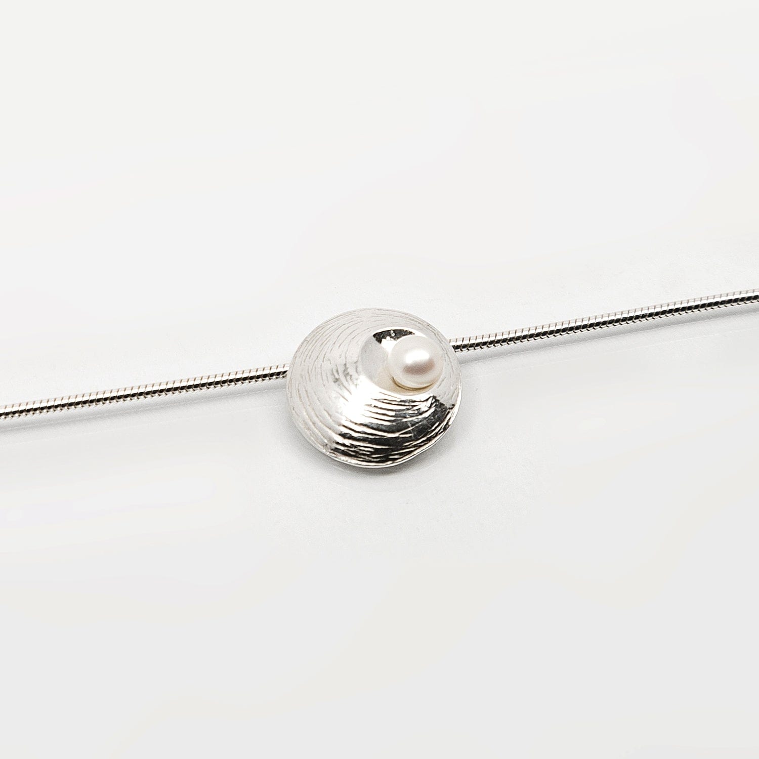 Martina Hamilton Oyster Pearl | Sterling Silver and Pearl Pendant Small
