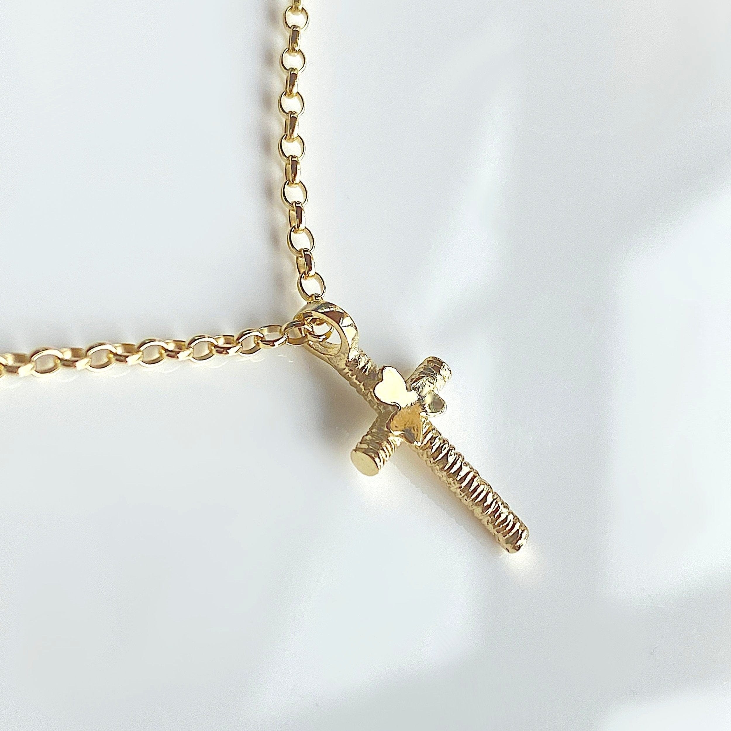 Martina Hamilton Shamrock | 9ct Solid Gold Simple Cross Pendant