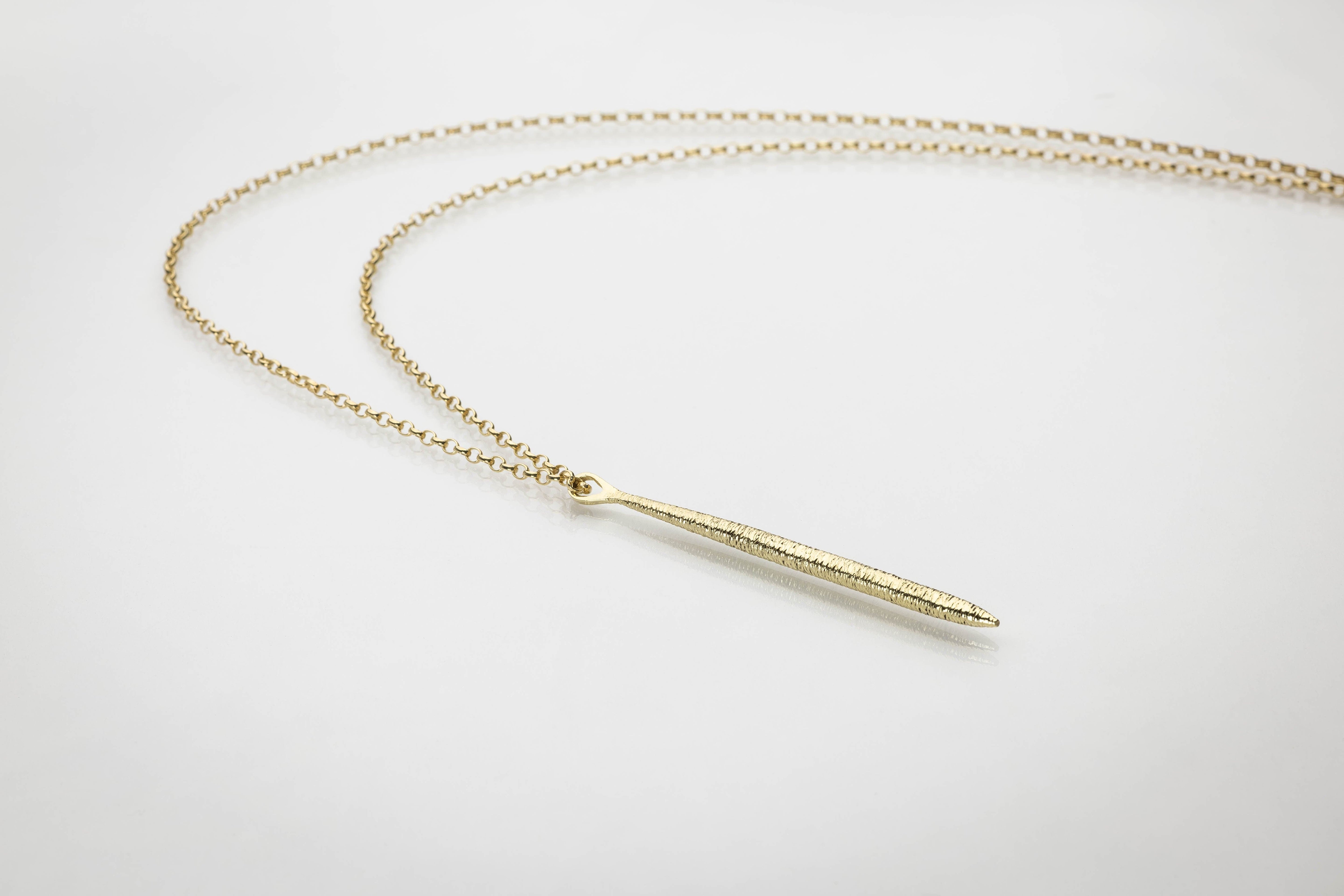 Martina Hamilton Síoda | 9ct Solid Gold Long Drop Pendant