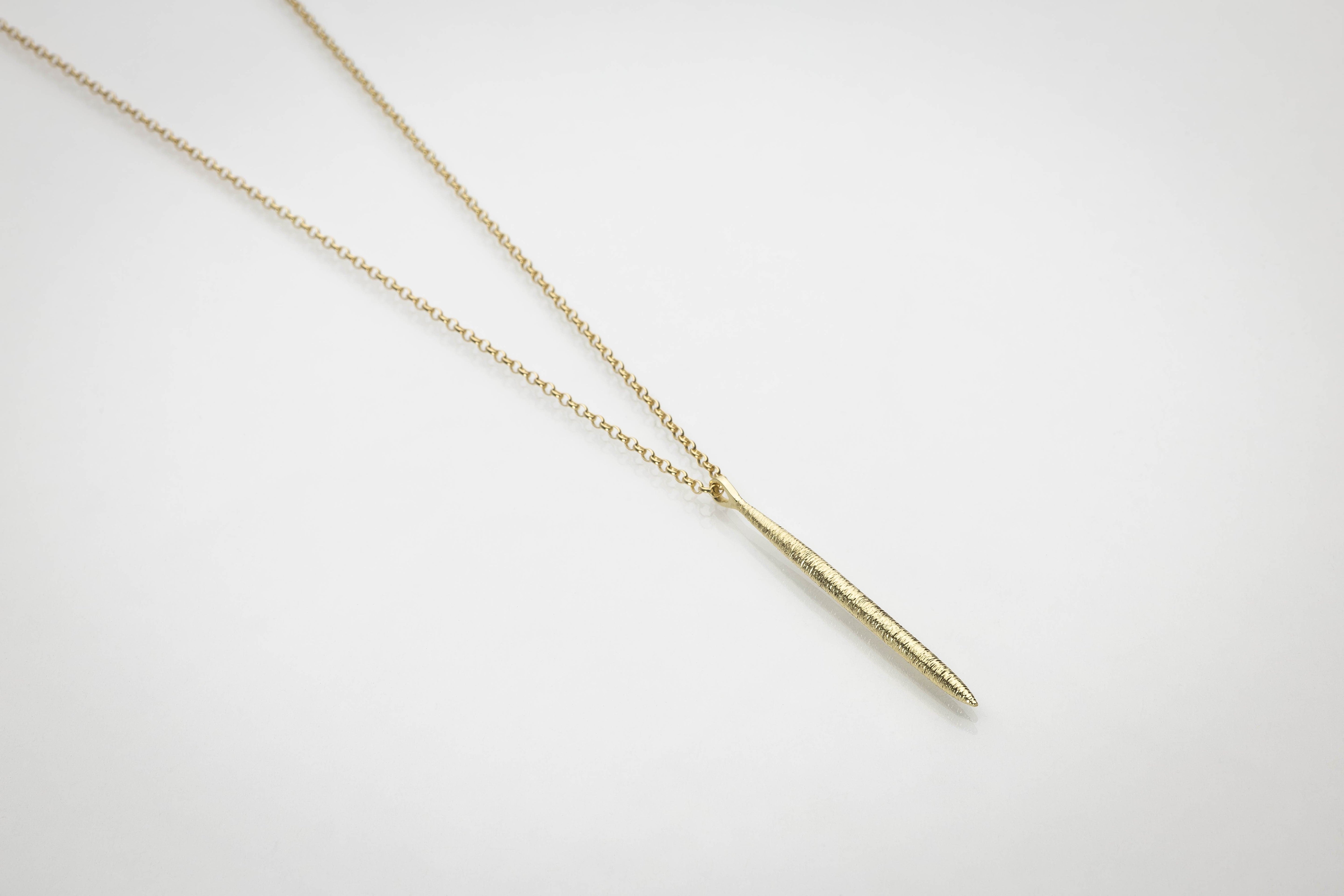 Martina Hamilton Síoda | 9ct Solid Gold Long Drop Pendant