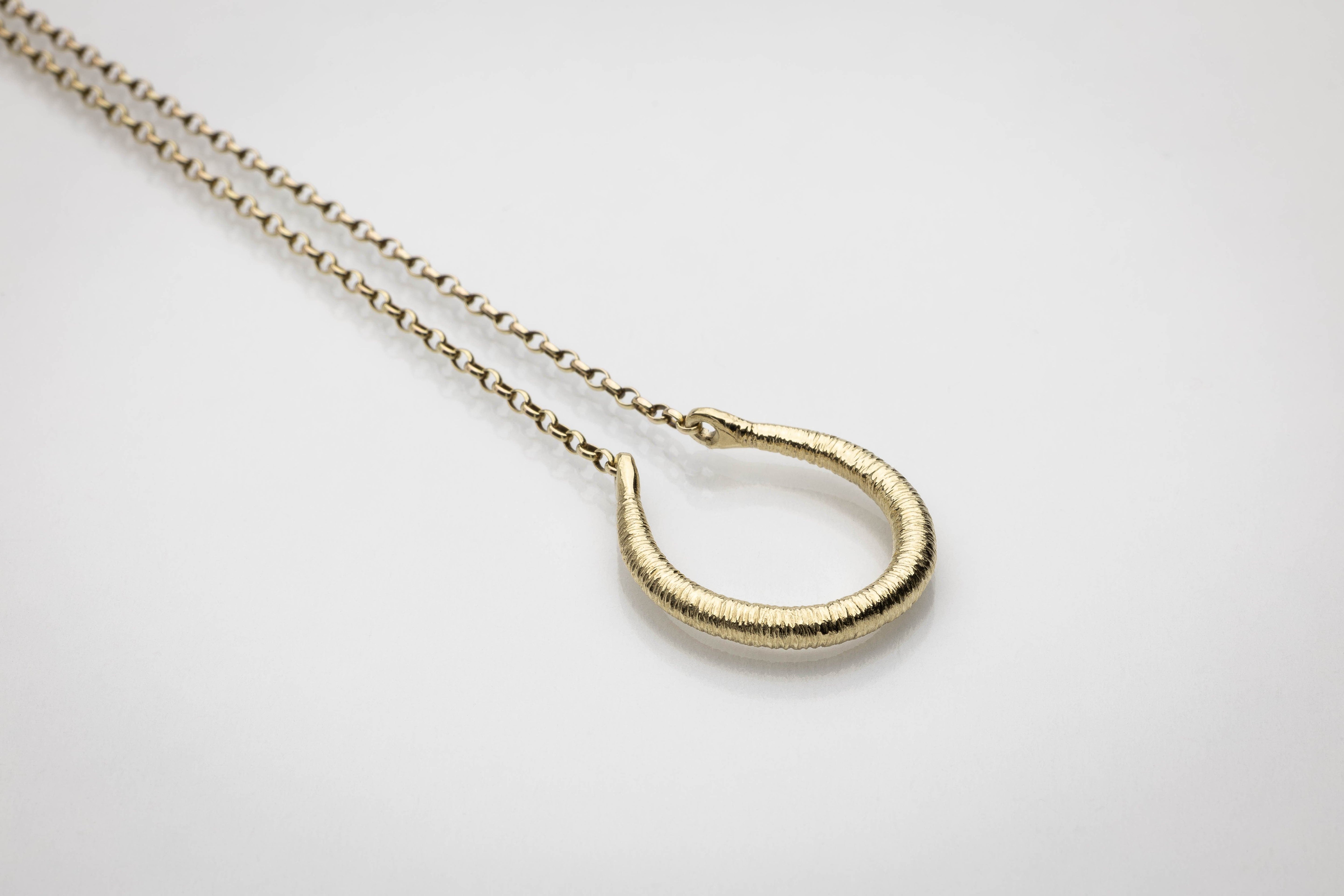 Martina Hamilton Síoda | 9ct Solid Gold Torc Pendant Small