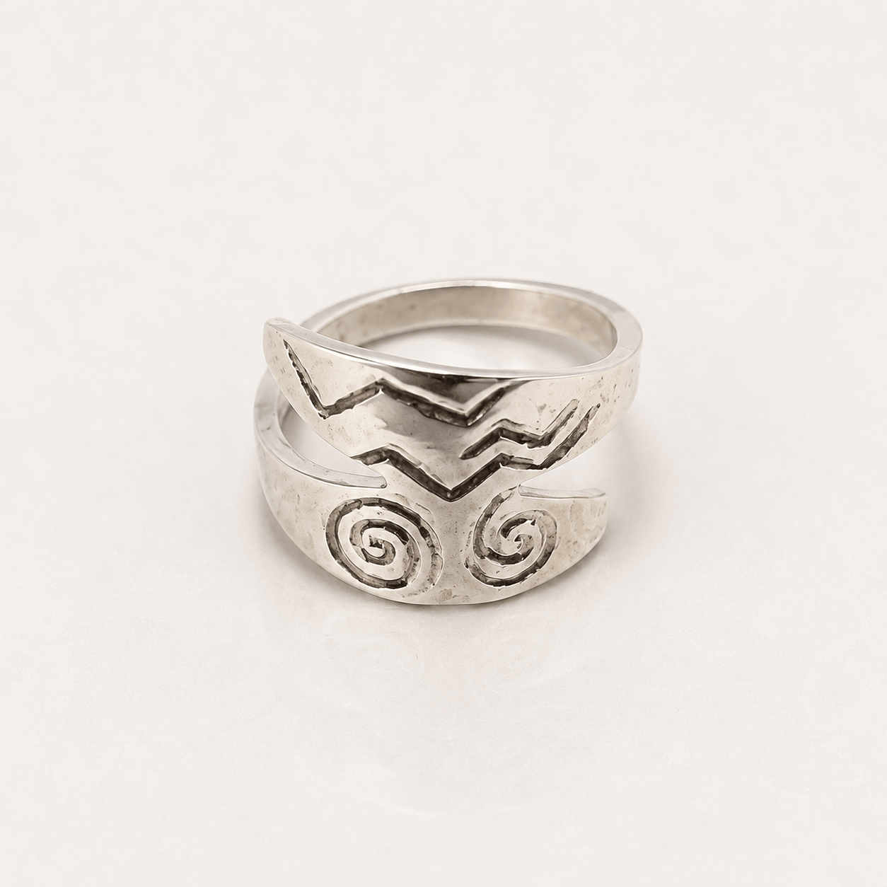 Martina Hamilton Carrowkeel | Sterling Silver Ring
