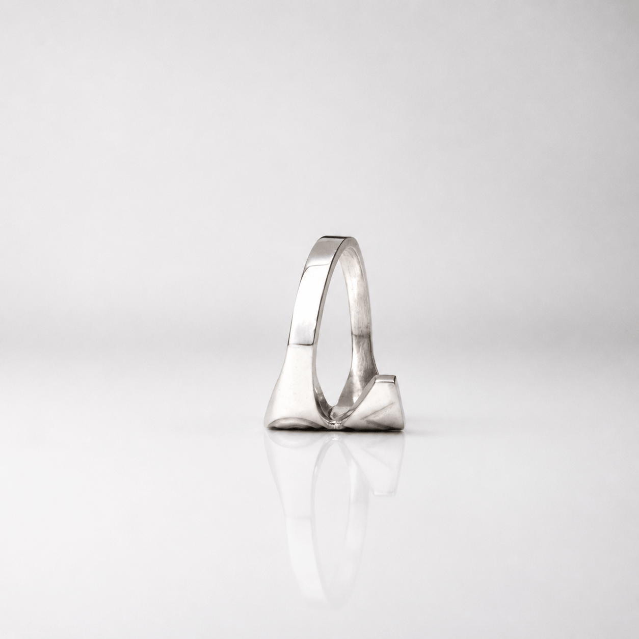 Martina Hamilton Carrowkeel | Sterling Silver Ring