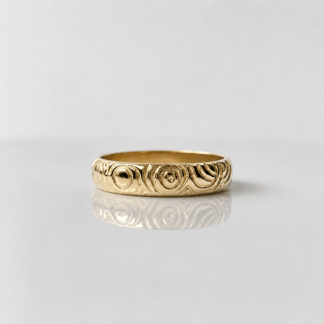 Martina Hamilton Carrowmore | Solid Gold Wide Ring