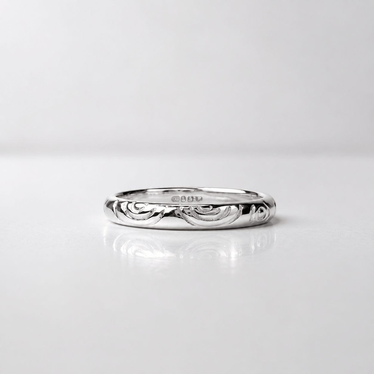 Martina Hamilton Carrowmore | Sterling Silver Narrow Ring
