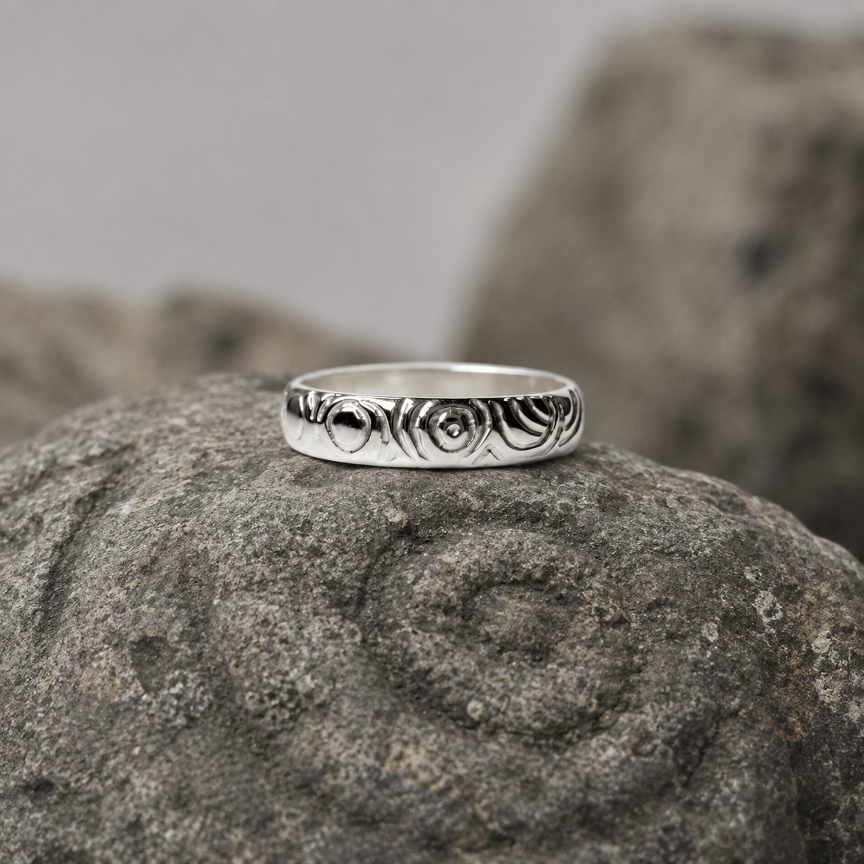 Martina Hamilton Carrowmore | Sterling Silver Wide Ring