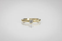 Martina Hamilton Ériu | 4mm Lab Diamond Solid Gold Ring