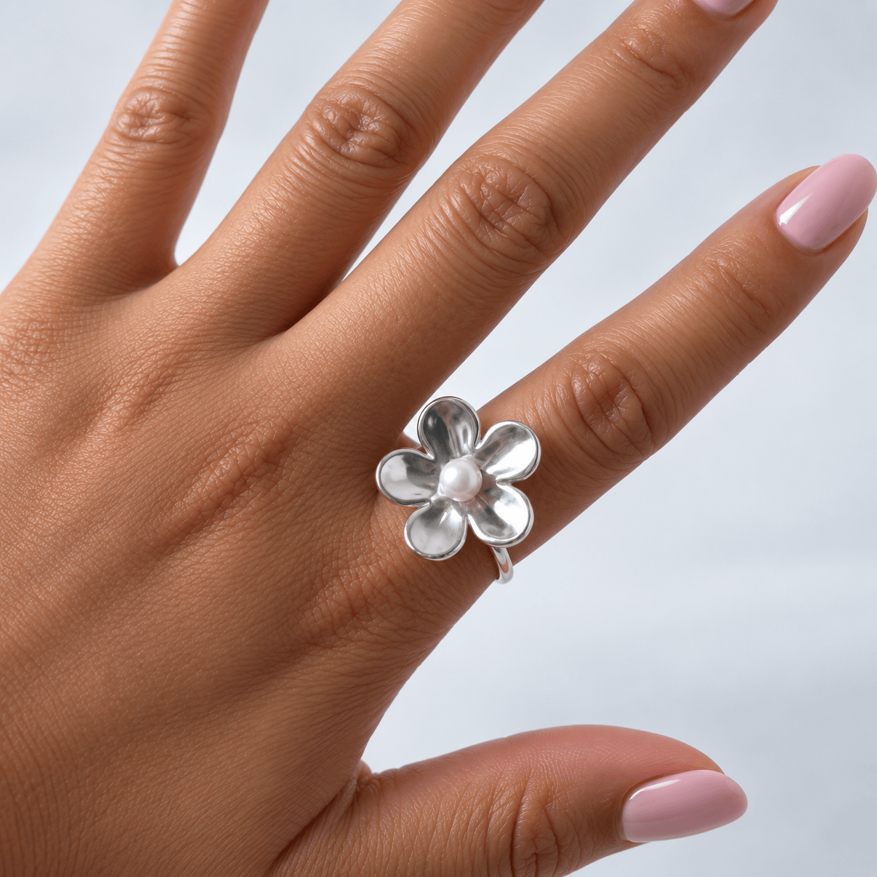 Martina Hamilton Forget Me Not | Silver Ring with Pearl