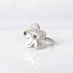 Martina Hamilton Forget me Not | Single Flower Ring Large