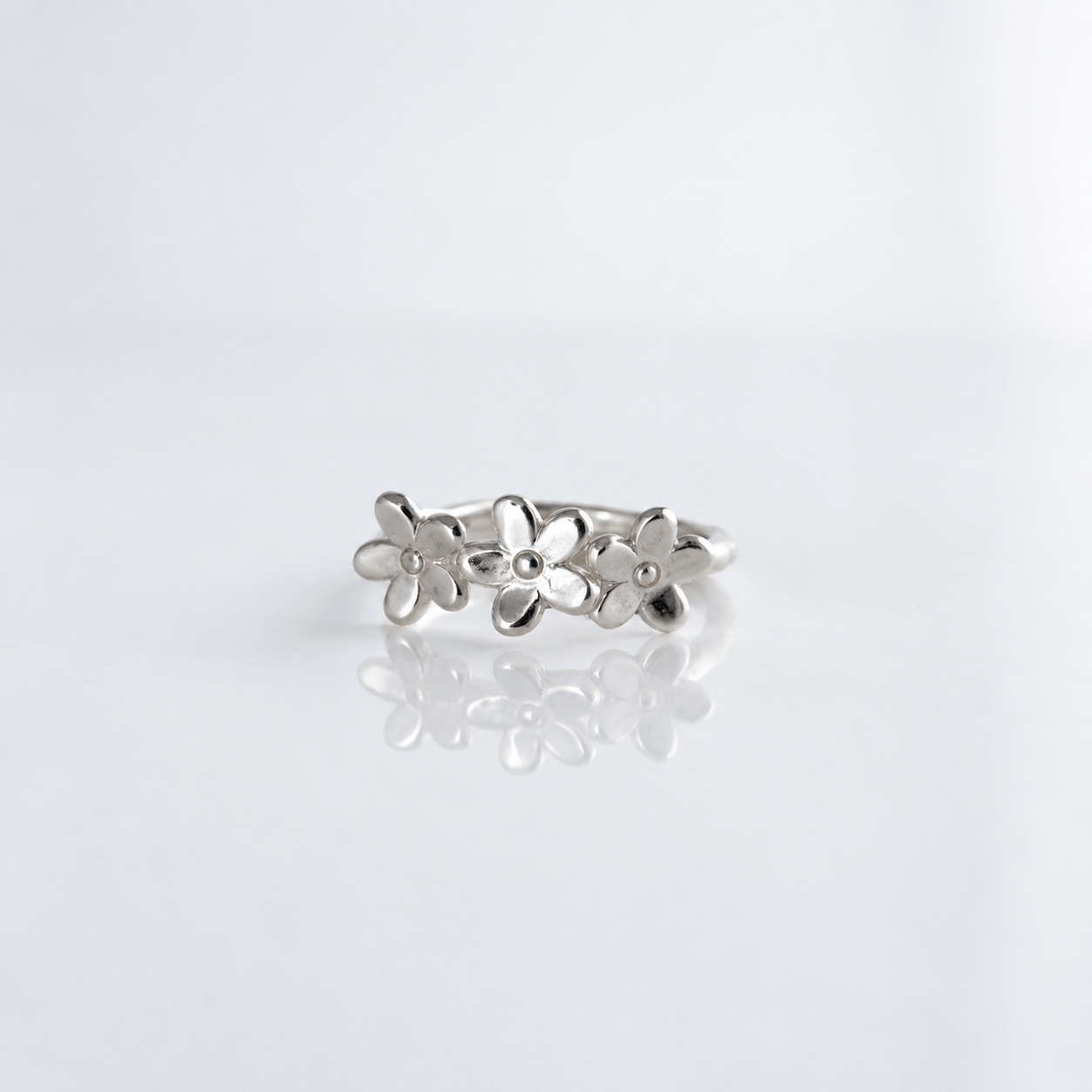 Martina Hamilton Forget Me Not | Sterling Silver Triple Floral Ring
