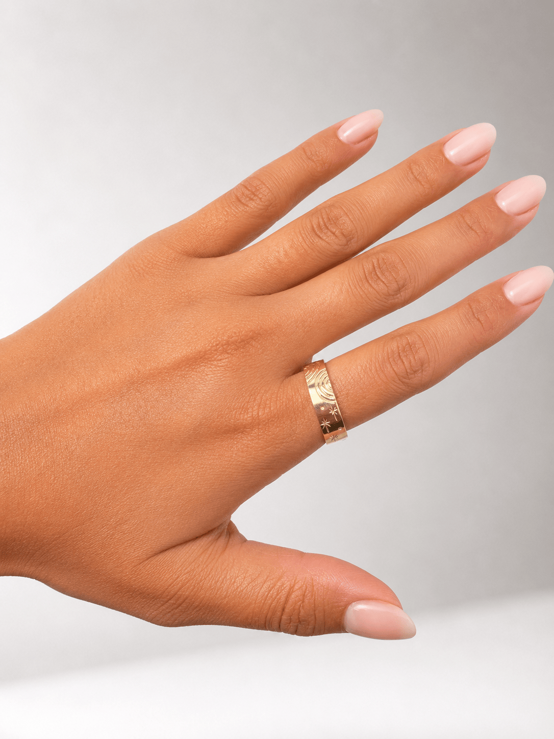 Martina Hamilton Heaven | Solid Gold 6mm Width Ring
