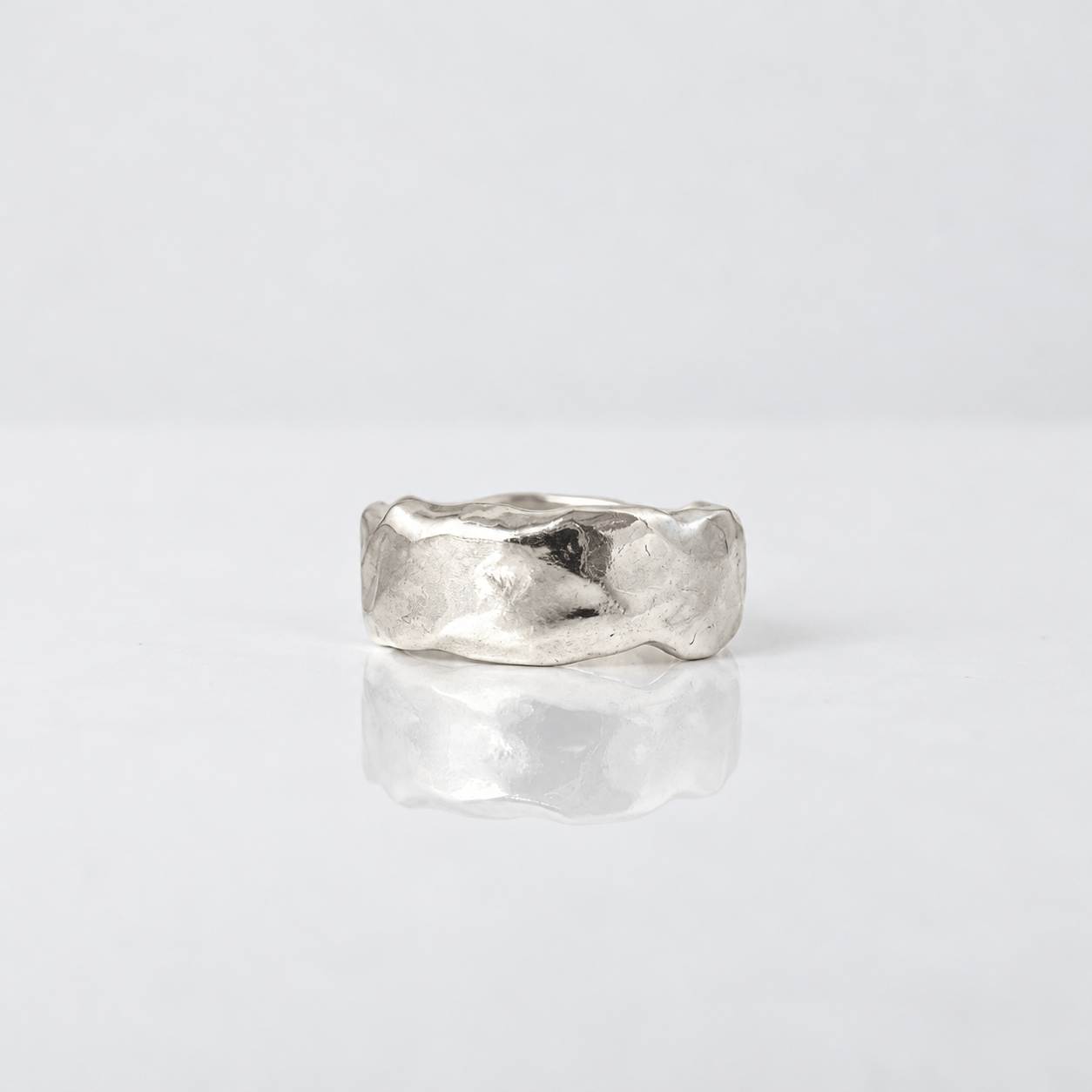 Martina Hamilton Island Link | Sterling Silver Pebble Ring 8mm Band