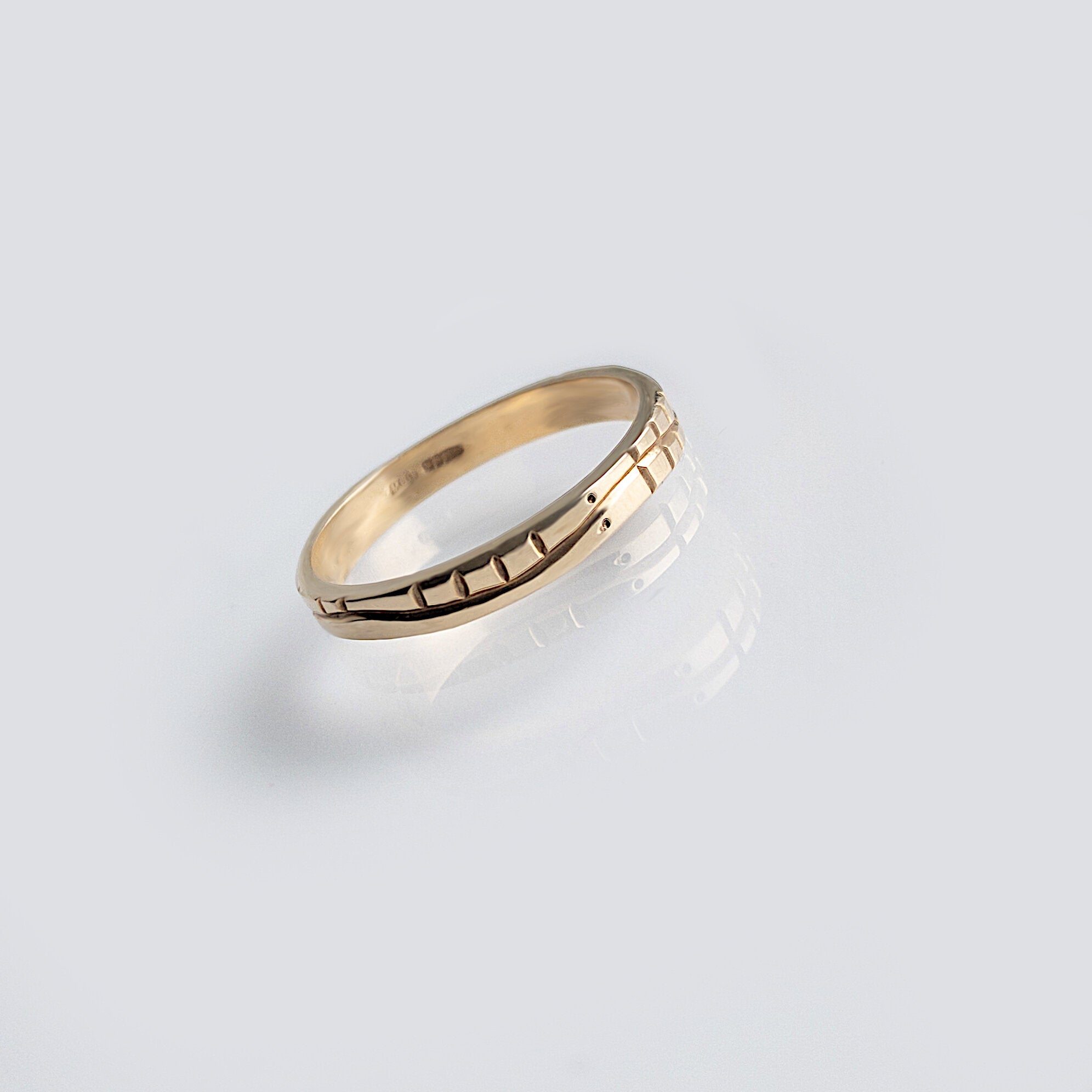 Martina Hamilton M Ogham | Solid Gold Sláinte Good Health Ring 3.4mm Band