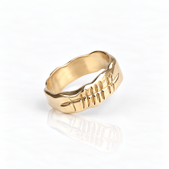 Martina Hamilton Ogham | 9ct Solid Gold Grá Love Ring 8mm Band
