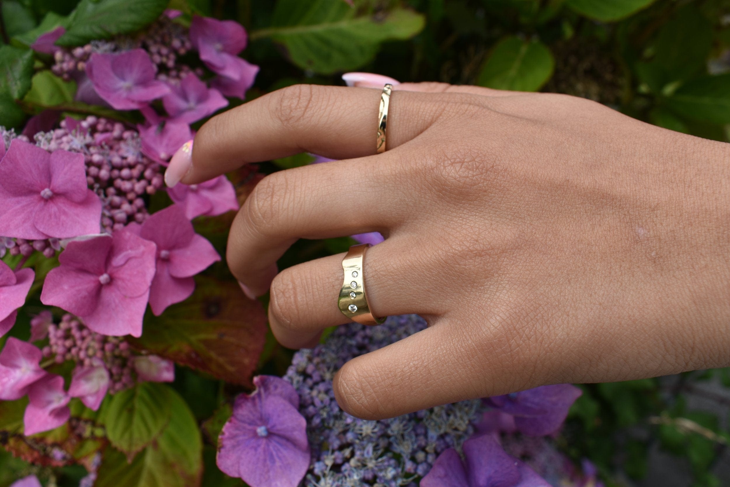 Martina Hamilton Seashore | Solid Gold with Rub Over Diamonds Trail Smooth Ring